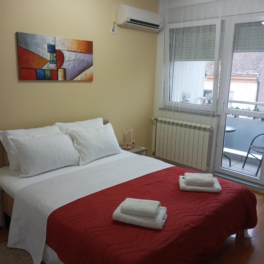 Angellina Apartmani Sremska Mitrovica Ngoại thất bức ảnh